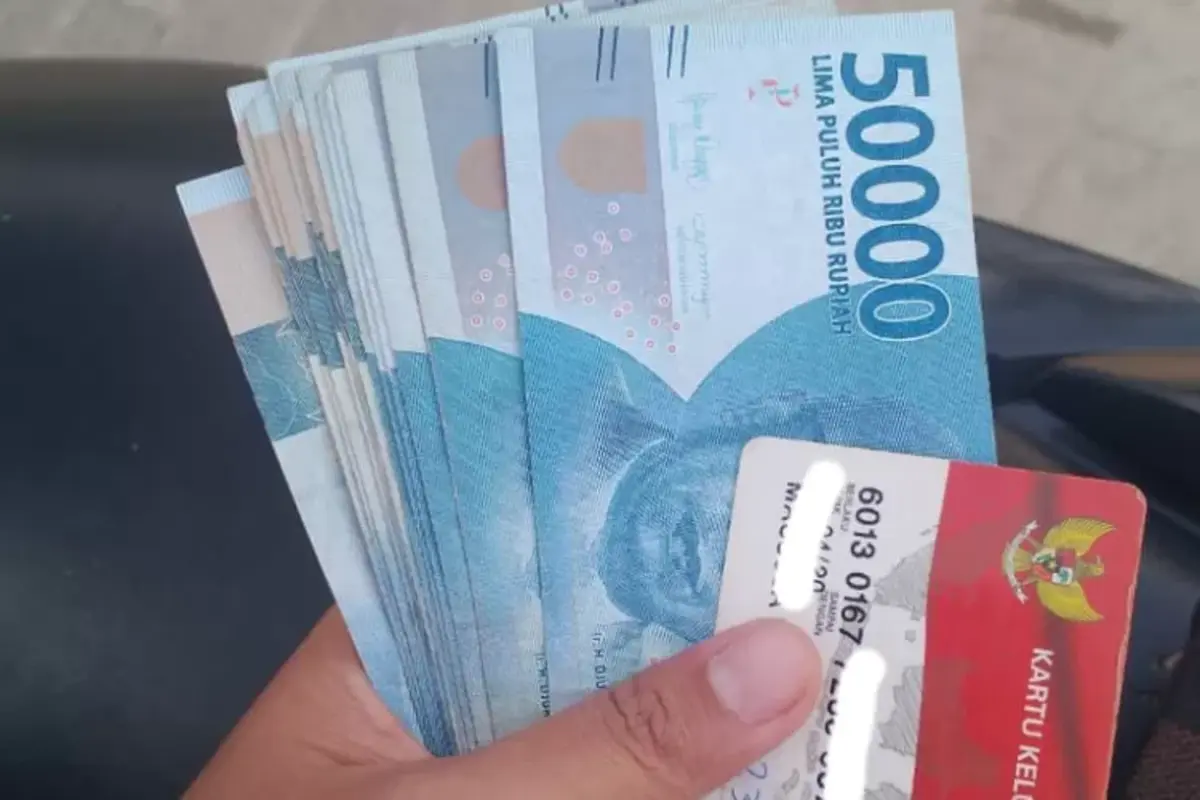 Cara cek penerima bansos Juni 2026 lewat laman resmi Kemensos di cekbansos.kemensos.go.id menggunakan NIK KTP